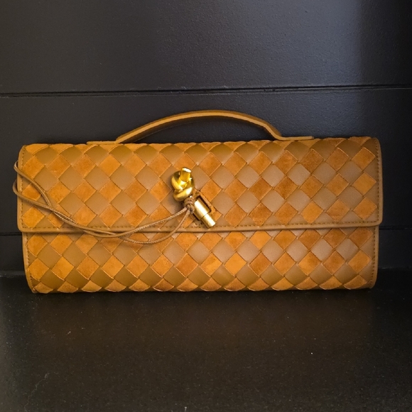Handbags - Elegant Leather Cashmere Tan Woven Clutch